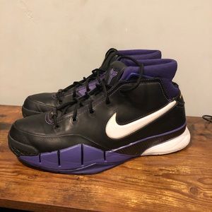 Kobe Proto Blackout Basketball Shoes